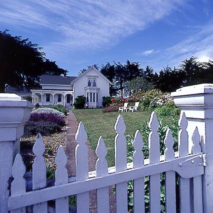 Fence view of Joshua Grindle Inn of Mendocino