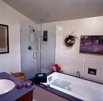 South Cypress room bath